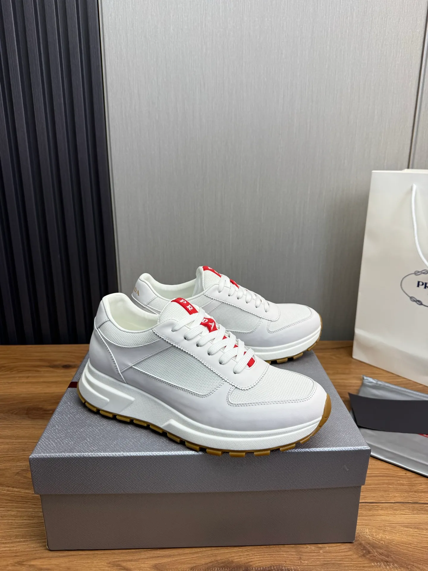 Men's shoes 💰560💰 [PRADA] Men's shoes are popular in the counter, official website is synchronized, 1 high-quality shipment ✔️Original cowhide upper + cowhide lining, 1🆚1 replica, original sole, 38-45 (45 customized, non-refundable)
